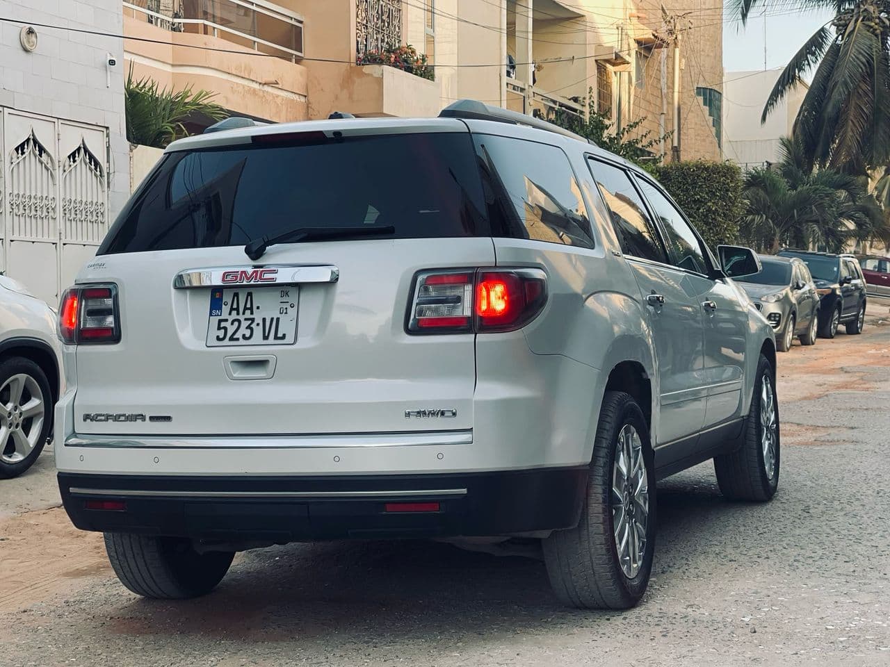 Gmc Acadia — 1/4