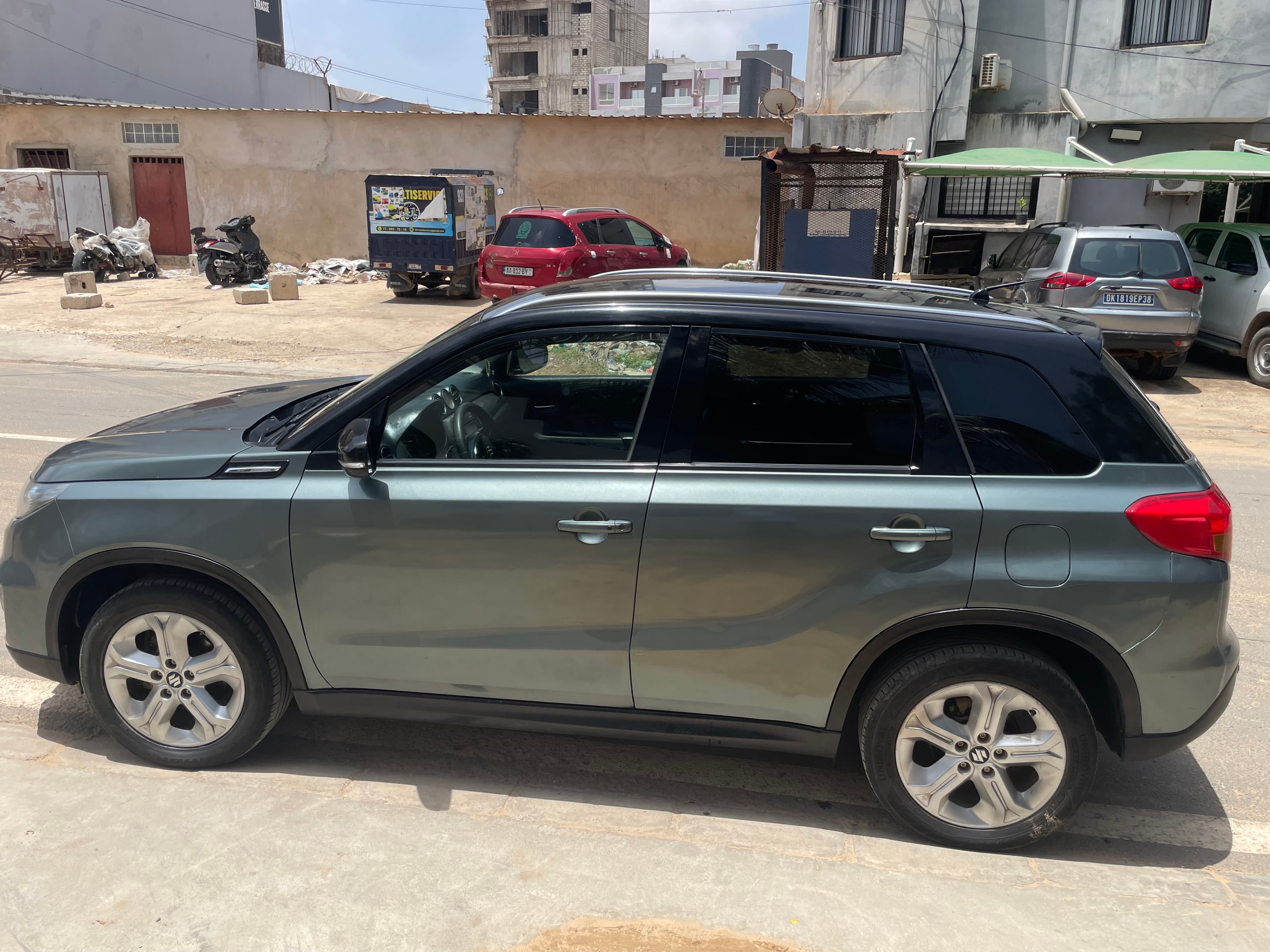 Suzuki Vitara — 1/4
